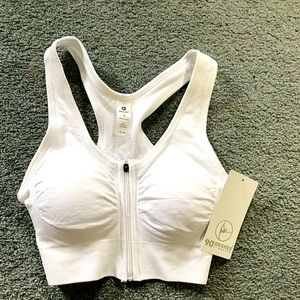 90 Degree White Zipper Front Size Small Sports Bra Brand New with Tags